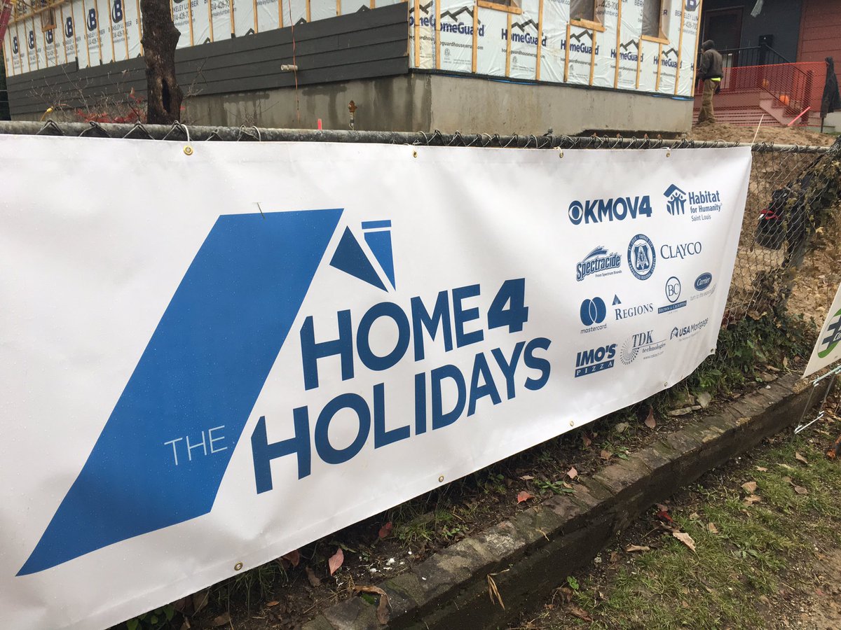 MastercardSTL's tweet image. The cold hasn’t stopped our employees! Giving back today in partnership with KMOV at #Home4theHolidays