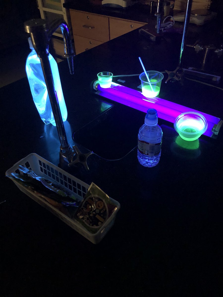 MrCathey21's tweet photo. Got to see some really cool experiments and presentations in the Science Department today π₯Ό
#ForTheH #WeAreTheCulture #ScienceFlow #OnlyOneH https://t.co/itxU4MEJbk