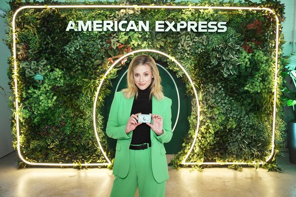 RiverdaleFansOL's tweet image. PHOTOS: #Riverdale's Lili Reinhart at American Express Celebration The Refresh Of Green From Amex. #amexgreen riverdalefansonline.com/2019/10/27/lil…