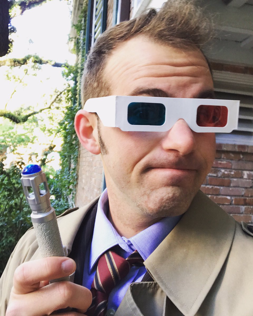 GreySkySymphony's tweet photo. Ladies say I’m a “10”. #DoctorWho #halloween2019 https://t.co/vICnOJVDtn