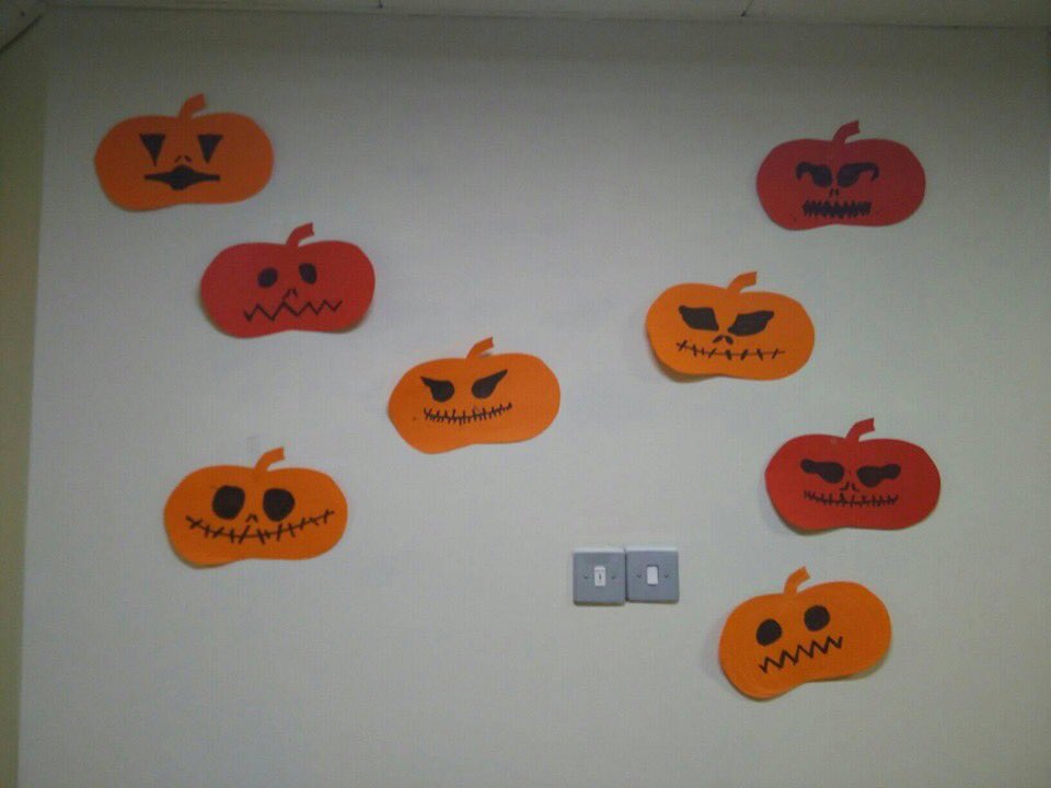 hayley_jadeee's tweet photo. Happy Halloween from #mirandapicu  with pumpkins, papier-mâché masks, salt clay figures and decorations 👻🎃@HumberNHSFT @cantley https://t.co/O0IZOWRxkK