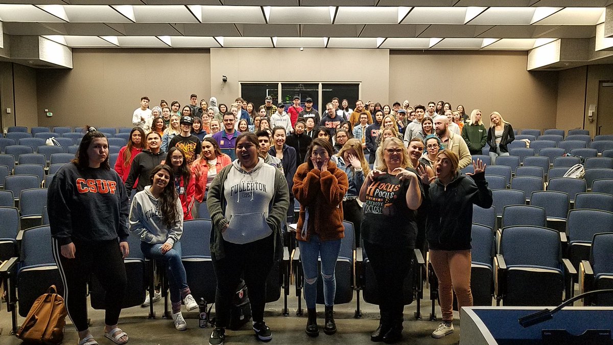 mshults's tweet photo. My #Comm233fa19 class getting spooky on #halloween2019 #HocusPocusEverybodyFocus #csuf @csuf @CSUFcomm https://t.co/9nSwsWFdhI