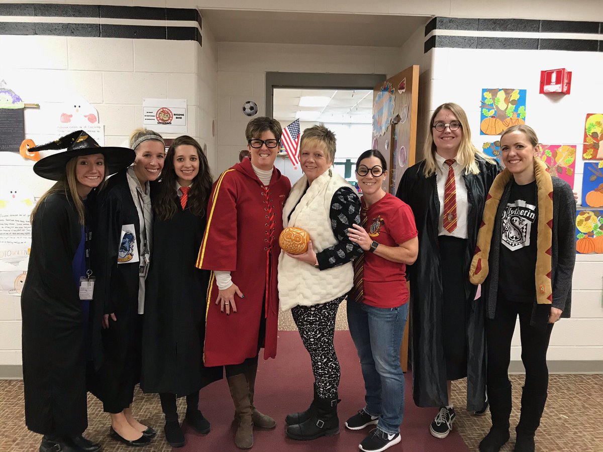 Angie Pawola tweet media