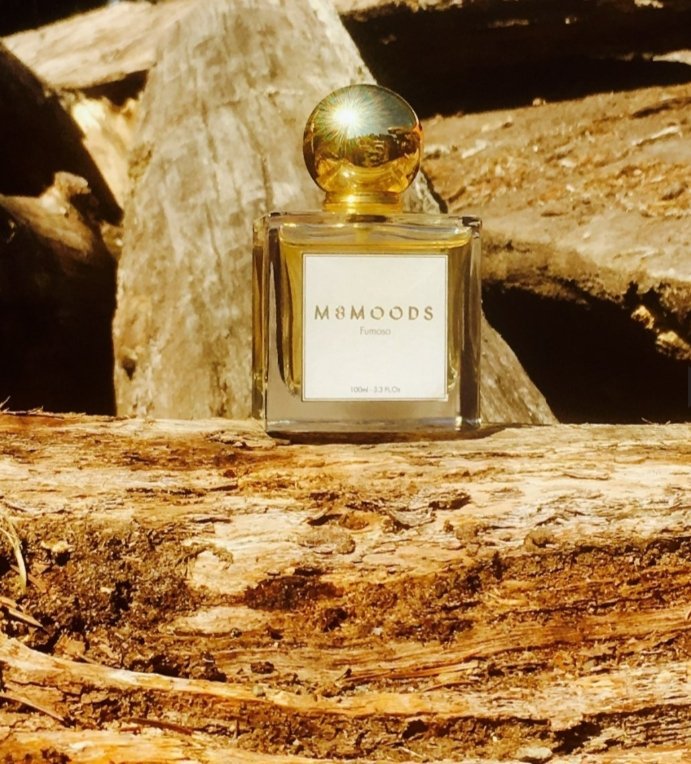 عطر فوموسو من الدار الألمانية الحديثة
m8 moods
 صدر في 2016

شرقي دخاني فخم 
شبيه ب بلاك افغانو

لكن الأداء أقل
والسعر أفضل لهذا بكثير ف
100 مل 575
عند قطرات الروح

#رابطة_عشاق_العطور