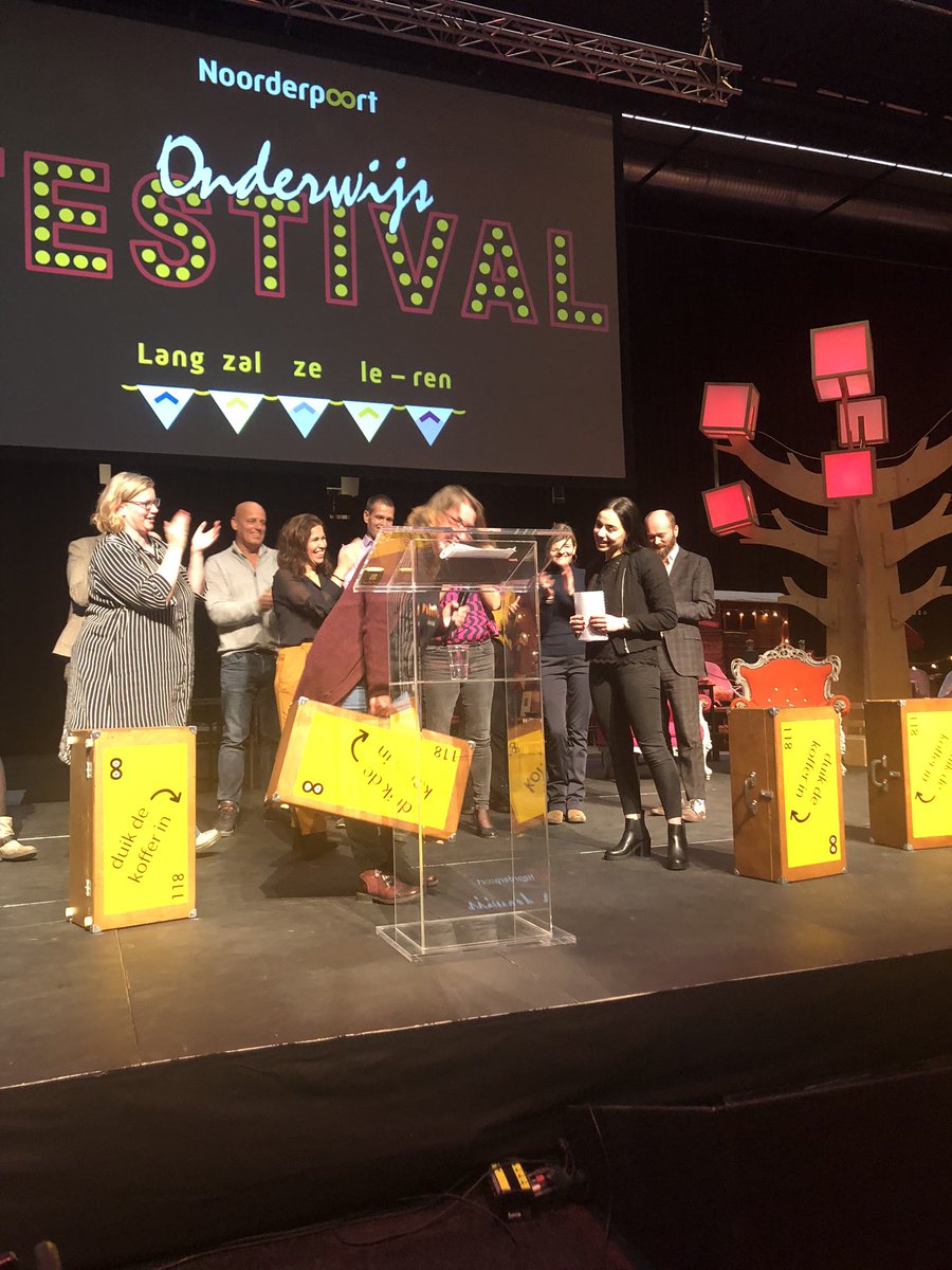 Young_YNP's tweet photo. Wat was de Noorderpoort onderwijsconferentie een feestje! Verbinden, heel veel ontmoeten en inspirerend! @Noorderpoort #langzalzeleren! #mbo #onderwijs #feestje https://t.co/0xR2hT5UzL