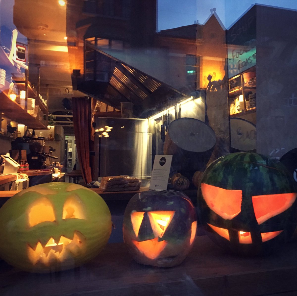 Happy Halloween Everyone! 🎃 Have fun trick or treating 🕷🧹👻💀💣🎃 We have a few treats for any scary little monsters roaming the streets this evening so pop by! 👹🧟‍♀️🧛🏼‍♂️🧟‍♂️🧛🏽‍♀️🧙🏼‍♀️👻💀🎃

#halloween #trickortreat #pumpkin #watermelon #turnip #honeydewmelon #vegan #stoneybatter