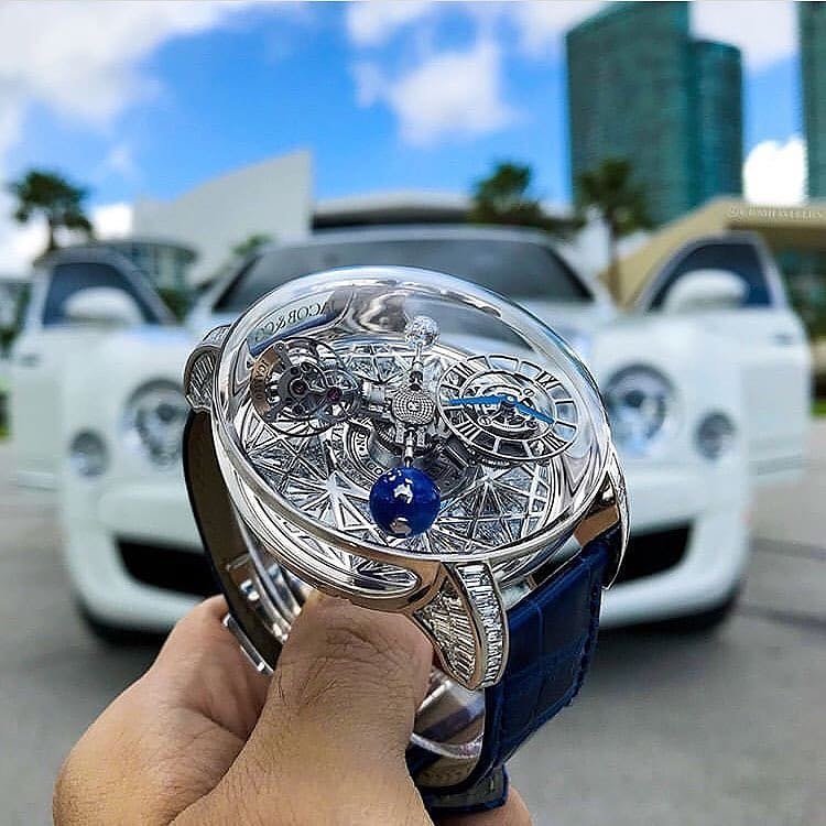 EpicureansWatch's tweet photo. Great shot of the Jacob&co Astronomia meteorite Triangle Diamonds, with a triple-axis Tourbillon movement. π€©
Cheers Epicureans! π₯
Thanks @mcdanielsogar_ for sharing!
_______________
#jacobandco #flyingtourbillon #money #amazingwatch #watch #watches #time #rich #bi https://t.co/LNcHzX1Xxn