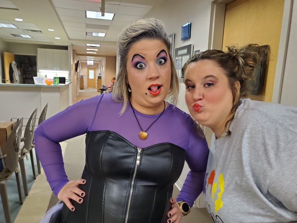 AlbemarleEye's tweet photo. #ElizabethCity staff rocked #Halloween for our patients today. π€π
#AECPEC has #SpecsAppeal #OurDocsRock #OurPatientsRock #OurStaffRocks #OurFramesRock https://t.co/oryvdifJ99