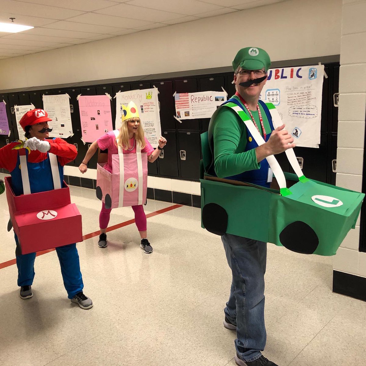 Thesarafloyd's tweet photo. Halloween at @ozarkhstigers is so much fun! @mariokarttourEN #webetterwin #OHSroar #Ozarkleads https://t.co/I3s3Do0aGV