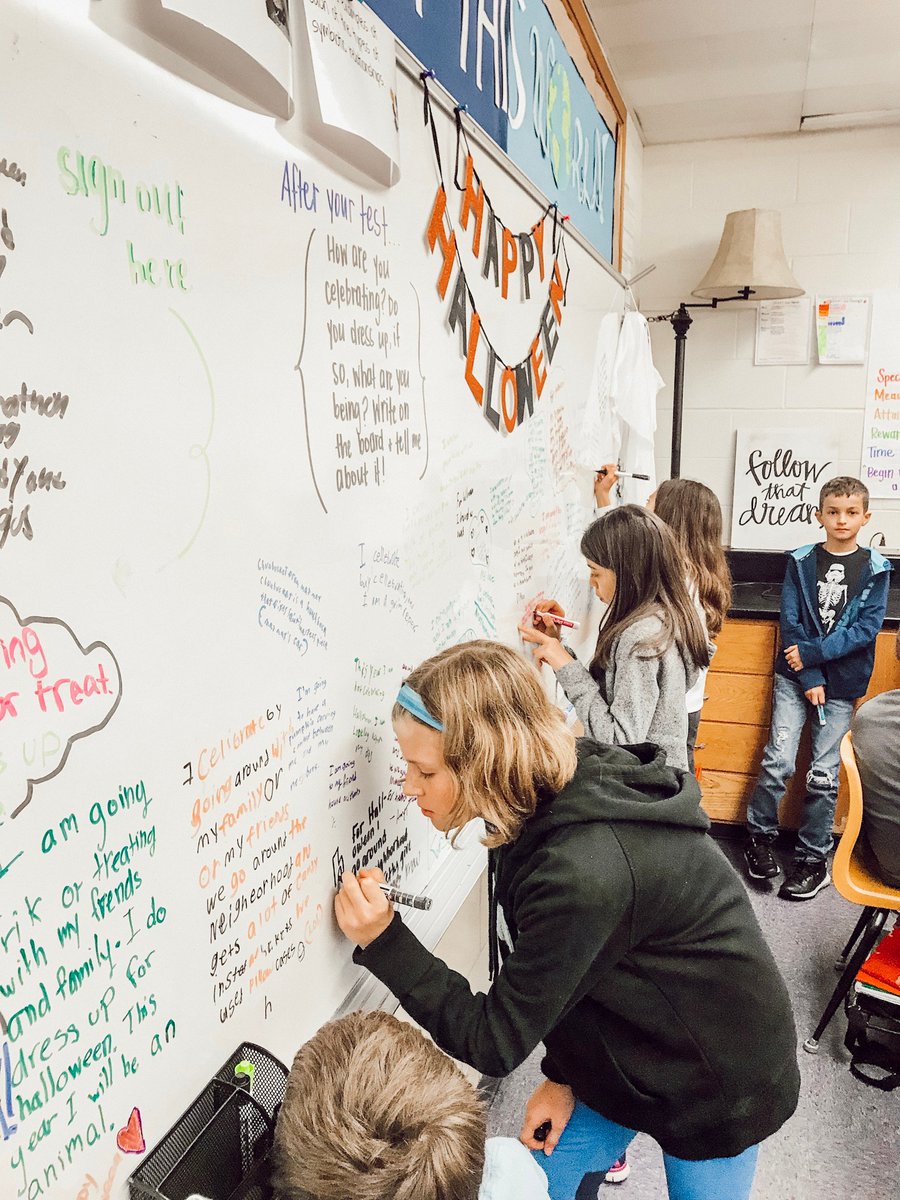 Students couldn’t wait to share their Halloween plans with each other! This board filled up SO quickly. We learned all about family traditions and how different cultures celebrate this holiday! #HappyHalloween 🎃🧡🍭 @EHGreeneSchool
