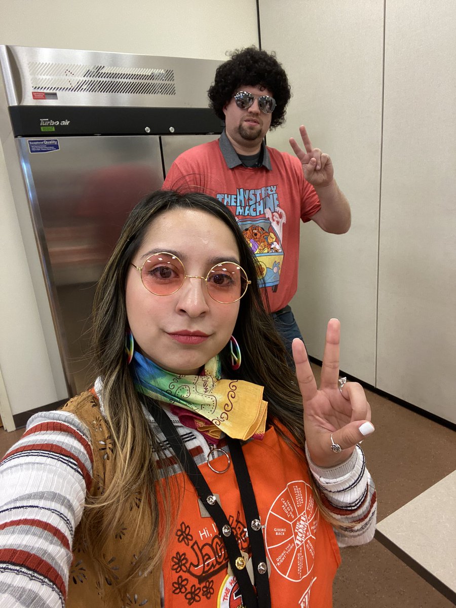 thdsdc5752's tweet photo. More Halloween Fun here at SDC 5752! @JohnChoice111 https://t.co/SbIIUXgBec
