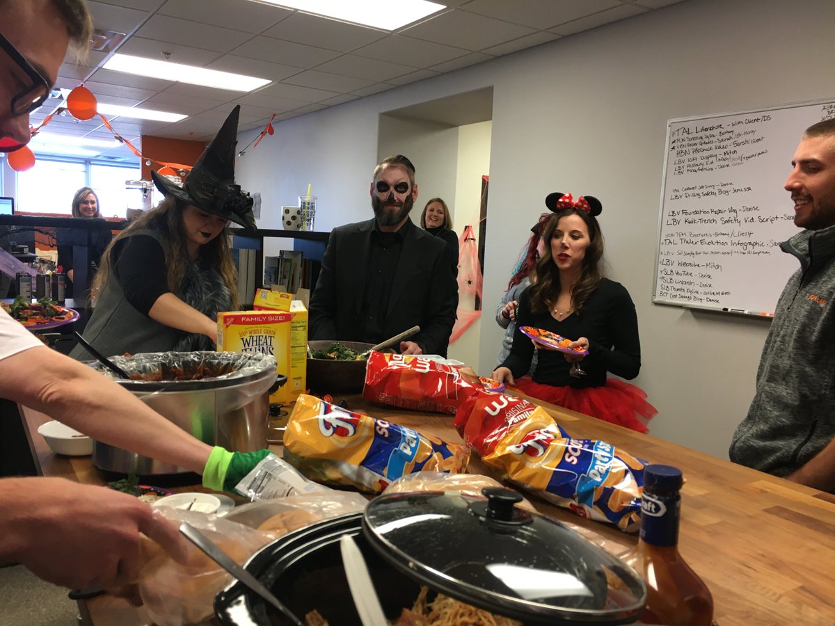 IRONCLADmktg's tweet photo. We had a spooktacular time celebrating Halloween! Festivities included a potluck lunch, creative costumes and we even had a few trick-or-treaters. https://t.co/qZzIS1Z5Ja
