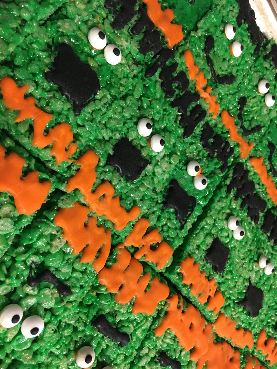 IRONCLADmktg's tweet photo. We had a spooktacular time celebrating Halloween! Festivities included a potluck lunch, creative costumes and we even had a few trick-or-treaters. https://t.co/qZzIS1Z5Ja