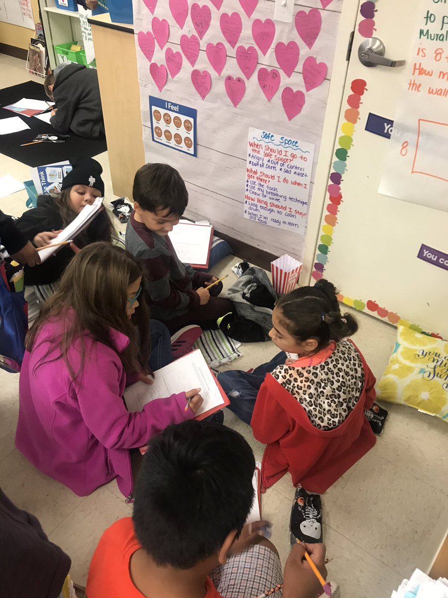 Ms. Hunt tweet media