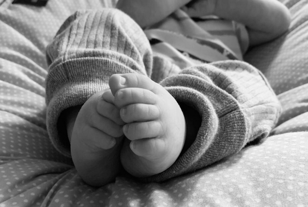 wsstaley's tweet photo. 4 months, 1 week, 1 day, and 10 little toes later https://t.co/Iqxx219sHy https://t.co/wolwITo46f