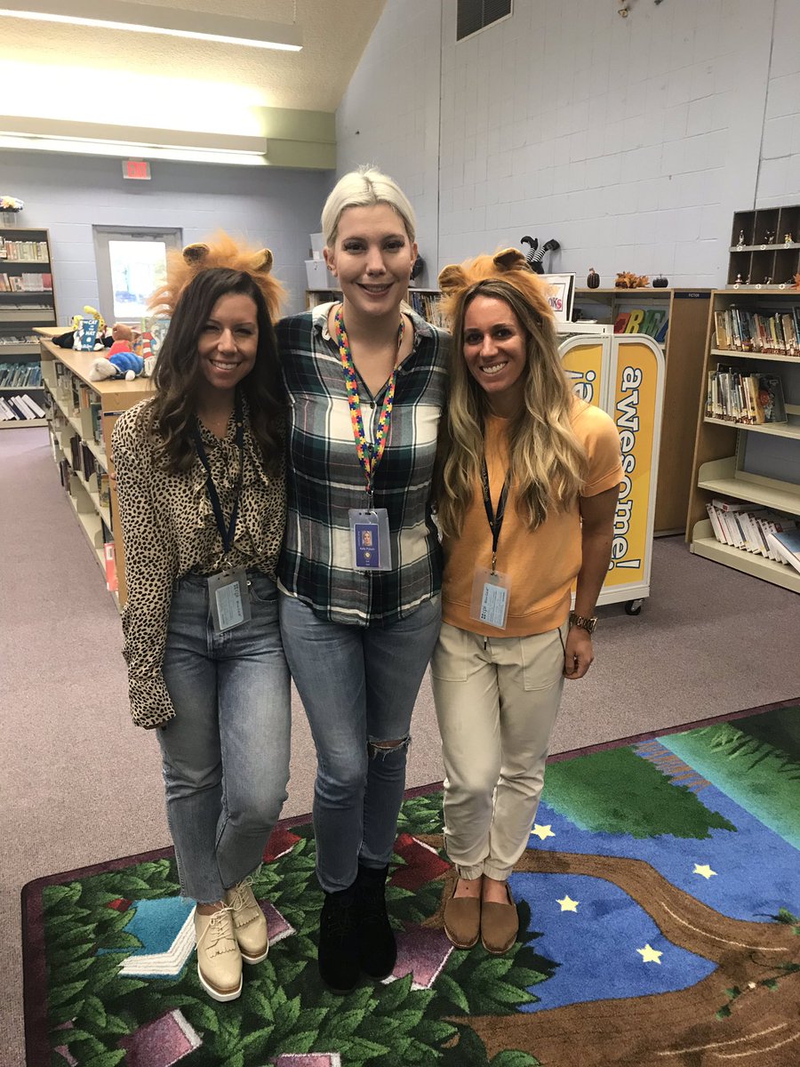 TamarVacca's tweet photo. Happy Halloween here at @SJGPride !! @PrincipalReiner and Elementary CST!! 🎃🦁🦈 https://t.co/JlQtNdwsE1
