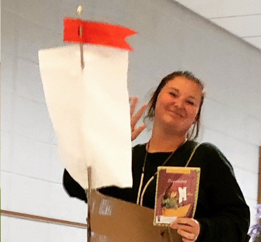 Enjoyed seeing our Meadow View interns dress up as their favorite book characters for the Storybook Parade! 📚#UMinternsFall2019 #readingrocks