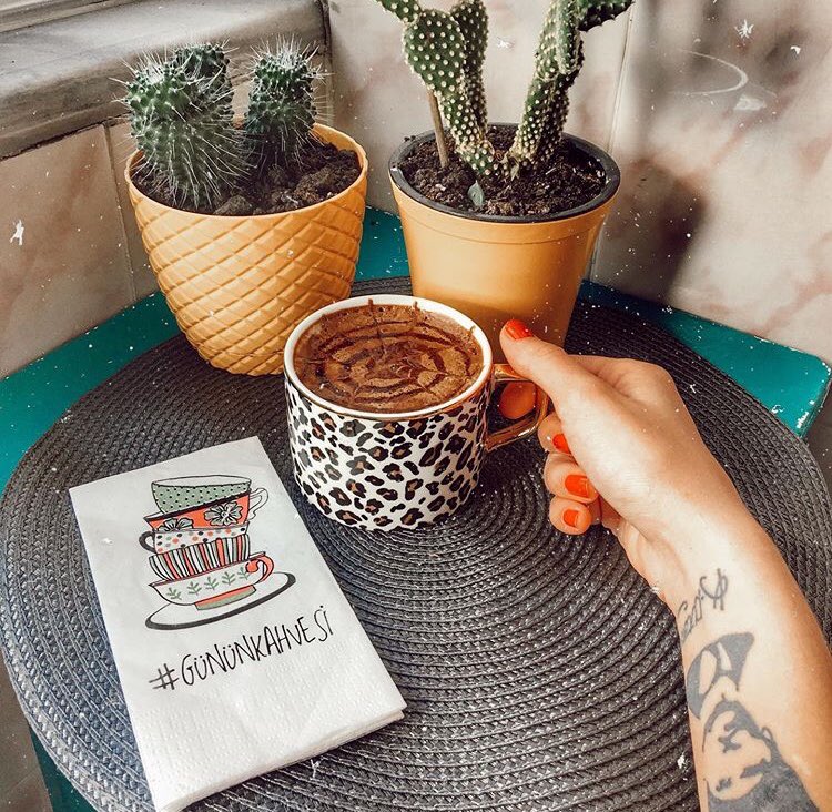 Haftaya bugün en çok fotoğrafımı RT fav yapana özel bir fotoğraf geliyoor 🥰🥰