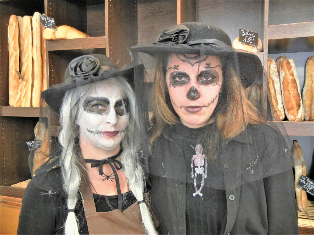 La boulangerie Aubinais à #Châteaubriant ravit ses clients pour la fête d'Halloween cutt.ly/geb3gXP