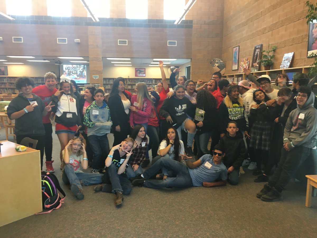 theevolvement's tweet photo. Valencia High School had a huge group of students attend their training in October! It looks like they are having fun. Welcome to the team Evolvers of Valencia! 🙌 https://t.co/mJlLDZFBEr