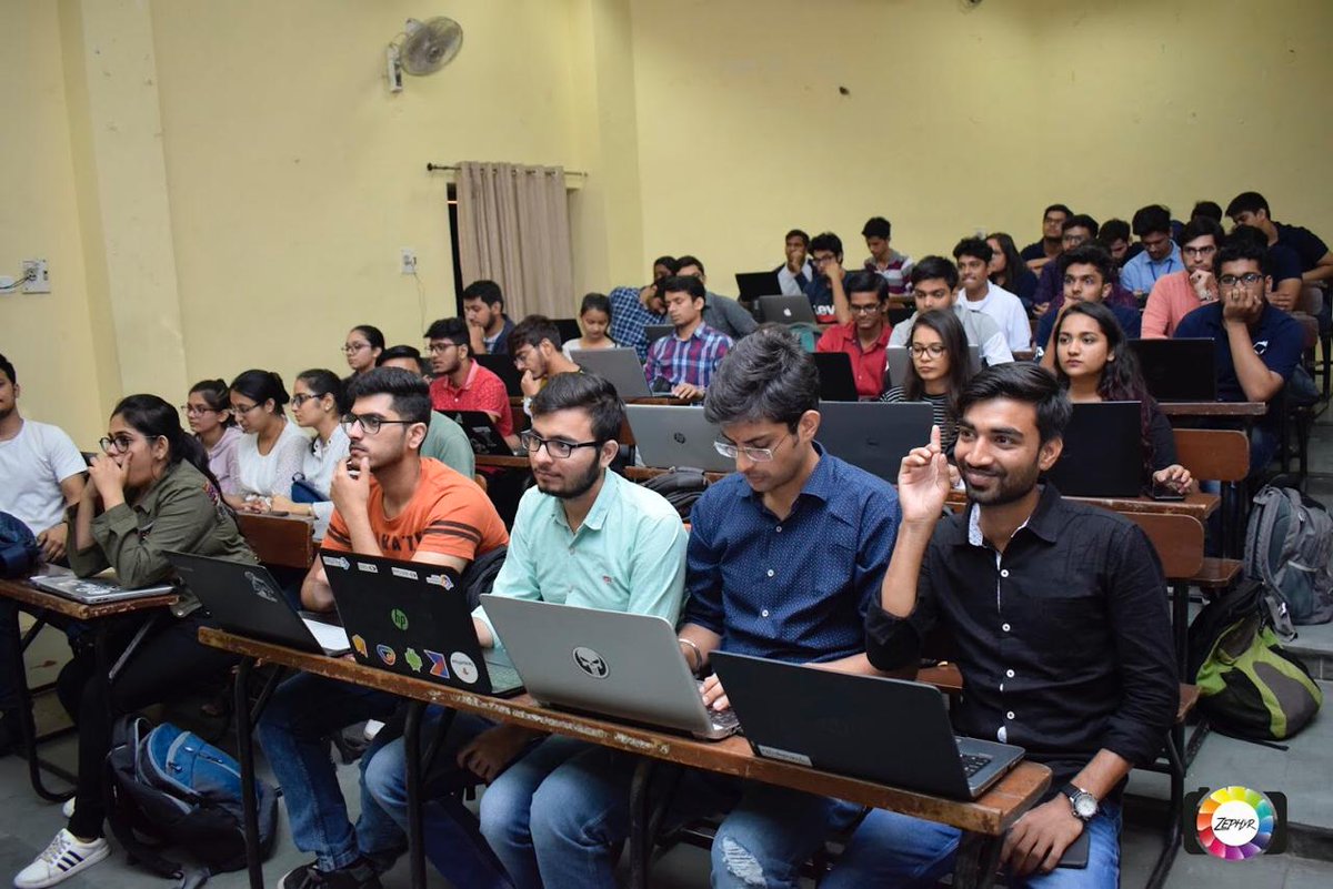 SMCCVSDU's tweet photo. #ENCRYPT_THE_TECH_SOCIETY of Depattment of Computer Science #College_Of_Vocational_Studies organized a #worksh op on #Machine_Learning using #Microsoft_Azure on 30 October, 2019, in association with Microsoft student partners. https://t.co/nTxlcFOpVb