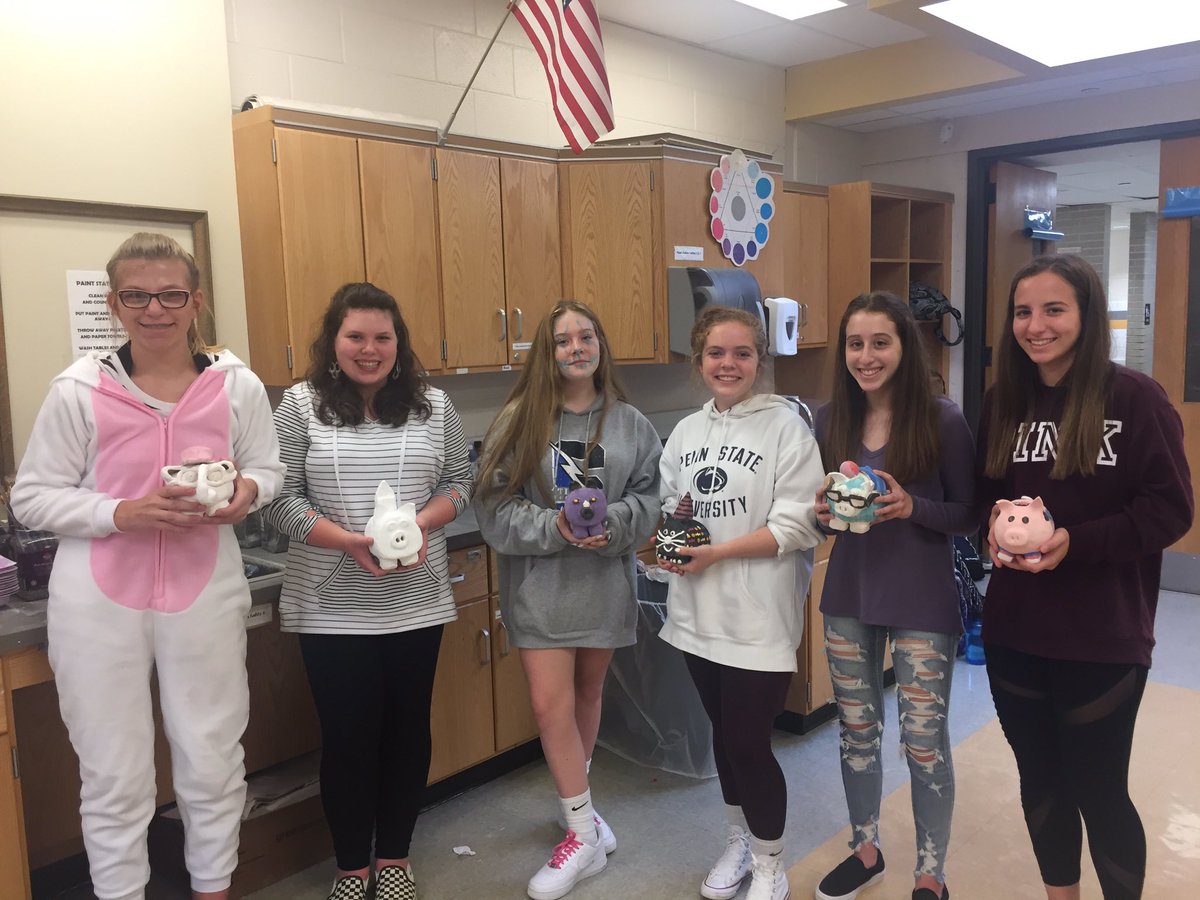 Yes, craftsmanship counts!!  Ready to glaze now and bring these piggy banks to life...Happy Halloween from the hardest working Ceramics classes ever!!! #unamipride #RedRibbonWeek2019 <a href="/CBUnamiMS/">Unami Middle School</a> <a href="/chad_watters/">Chad Watters</a> <a href="/CBSDart/">Cҽɳƚɾαʅ Bυƈƙʂ Aɾƚ</a> <a href="/umsfreshmen/">UMSfreshmen_CB</a>