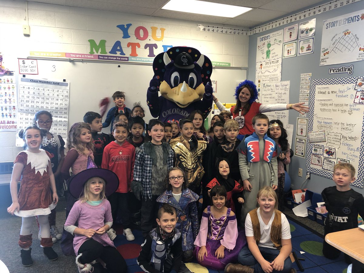 CDECheetahs's tweet photo. When Dinger from the @Rockies comes to Cherry Drive on #Halloween!!! HOW COOL?! #gorockies #adams12 #cherrydrive https://t.co/D91bCgc7l8