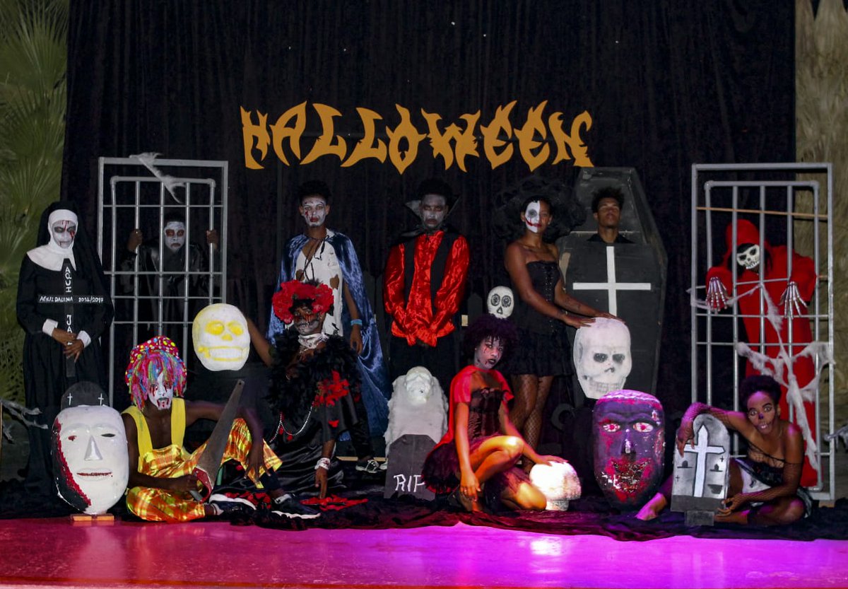 meliadunascv's tweet photo. Are you ready for the show? Have a beary scary Halloween.
https://t.co/kvCcBdeb02
#Halloween2019 #halloweenparty
#halloweenfun #MeliƔDunas #SolDunas #onlyinmelia https://t.co/E09T9c7R7v