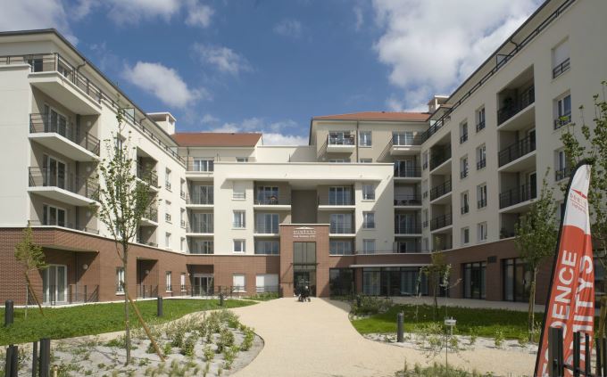 residenceservice tweet media