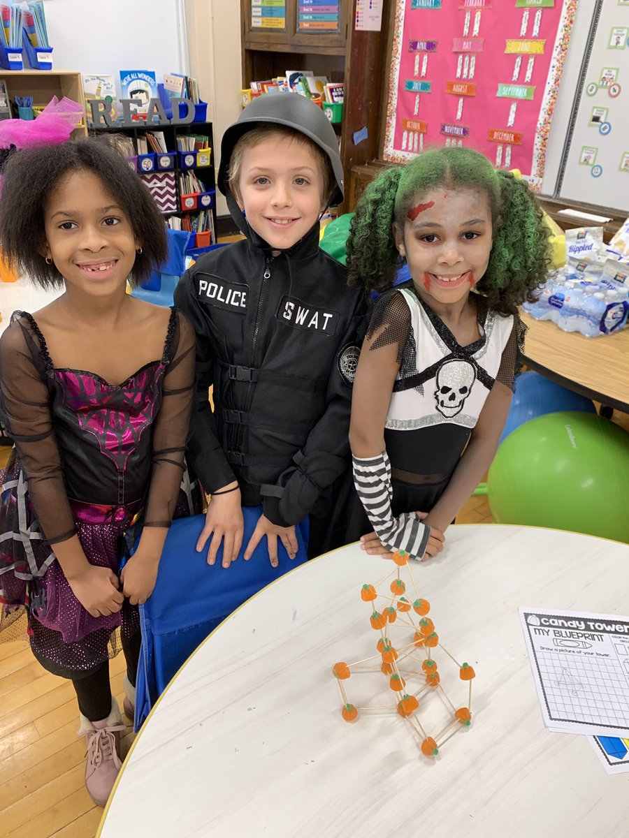 MsMongelli's tweet image. We celebrated Halloween with a Candy Tower STEM Challenge! We worked in groups to create the tallest possible tower that could stand on its own! #WeeBuild #WeeHaveFun 🎃 @NinaPetruzzella