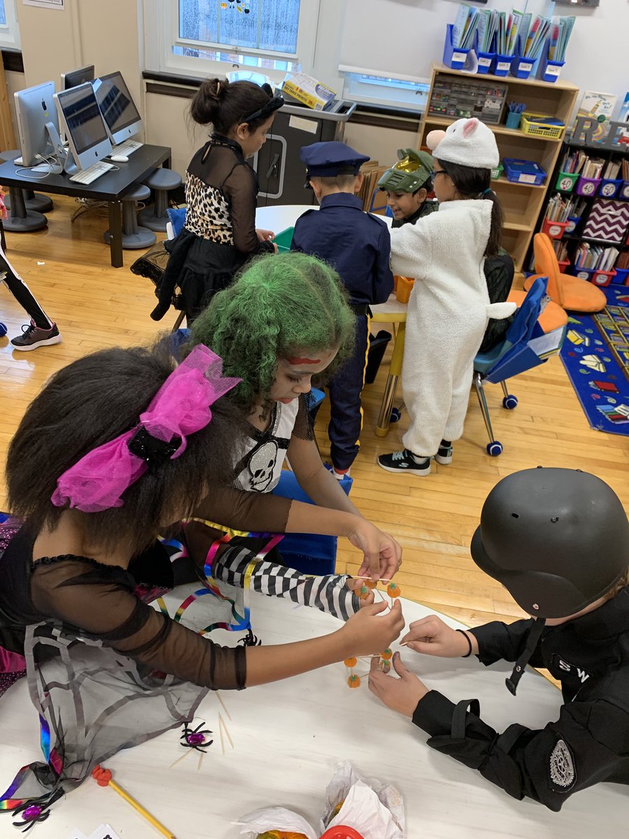 MsMongelli's tweet image. We celebrated Halloween with a Candy Tower STEM Challenge! We worked in groups to create the tallest possible tower that could stand on its own! #WeeBuild #WeeHaveFun 🎃 @NinaPetruzzella