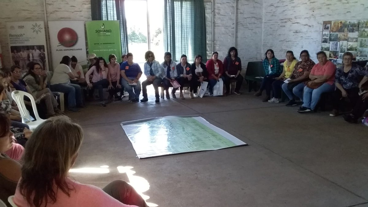 PlanAgro's tweet photo. #Ahora Taller sobre "Derechos y obligaciones de las mujeres rurales" en Cololó, Soriano, en el marco del "Encuentro Departamental de Mujeres Rurales" #DGDR #ATER #UD @MGAPUruguay @midesuy #DINESIL
@inmujeres_uy #INC @PlanAgro #IMS @Sorianofertil #JuntaDepartamentaldeSoriano #MEC https://t.co/g6a1rEIkGT