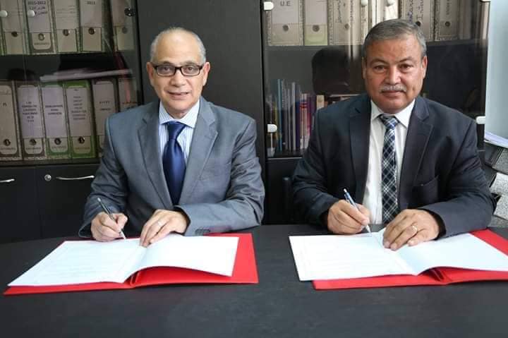 SPDD10's tweet photo. M. M. Belhassen Ben Amara, Président de l'ONG "Sport pour la Paix et le Développement durable SPDD, signe avec M. Moncef Chalghaf, Directeur Général des Sports au Ministère des Affaires de la Jeunesse et des Sports de la République Tunisienne, un accord de partenariat. https://t.co/GYnerJPYhw