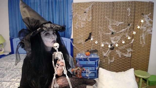 #Cam4Halloween #cam4 https://t.co/gEkLvELG0j https://t.co/o6dYfTVusz<a href="/tag/cam4halloween"class="tags">#Cam4Halloween</a><a href="/tag/cam4"class="tags">#cam4</a>