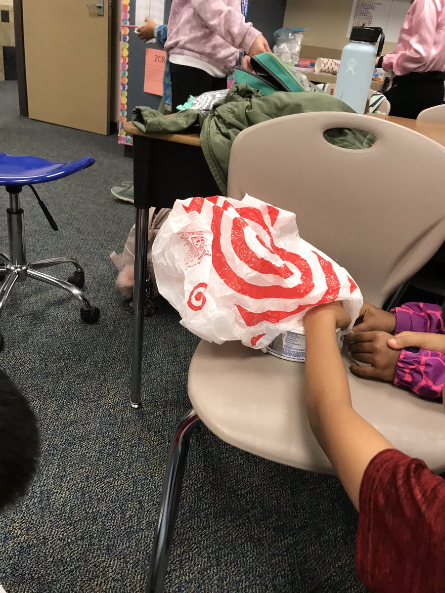 TWEMrsOdom's tweet photo. Capsules in the making #operationeggdrop @TWEHowl #twehowl https://t.co/Ef3vmRnqtT