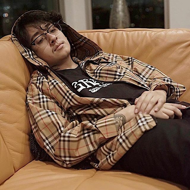 GRAMSclothing's tweet photo. @CucoPuffs #GRAMSclothing https://t.co/uI8iiTRCiy