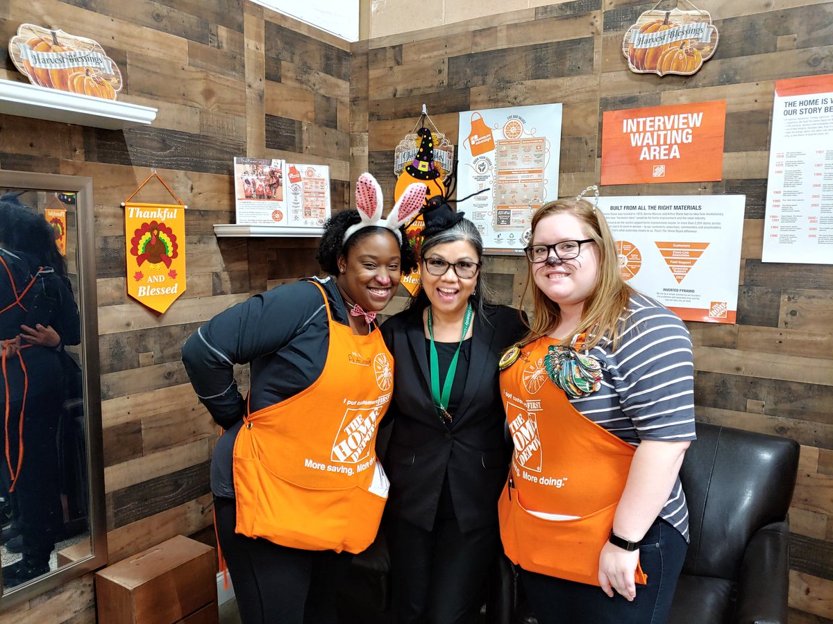 Happy Halloween everyone 😊 <a href="/PaulDeveno/">Paul Deveno</a> <a href="/OrrinBurkett/">Orrin Burkett</a> <a href="/NTalir/">Talir N Perkinshd</a>