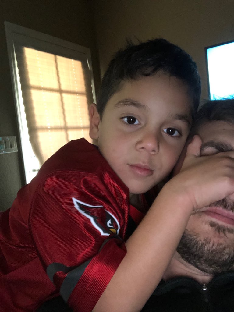 ecamp68plus1's tweet photo. He is such a good father https://t.co/JoW9jRKg5I