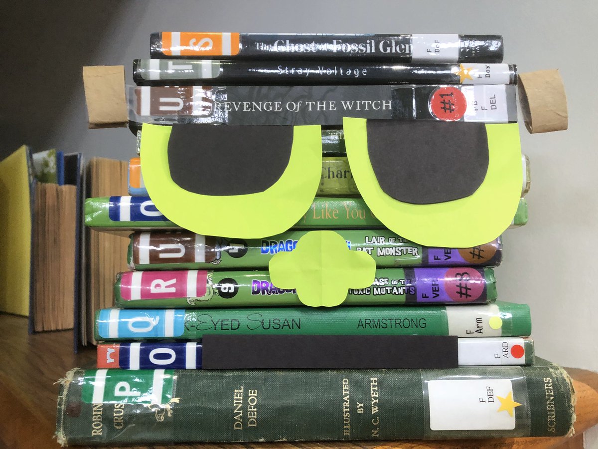 FortLewisElem's tweet photo. Look what was spotted in the library! Happy Halloween!! @RkeCoSchools #FLElionpride https://t.co/sOJPK6PNo9