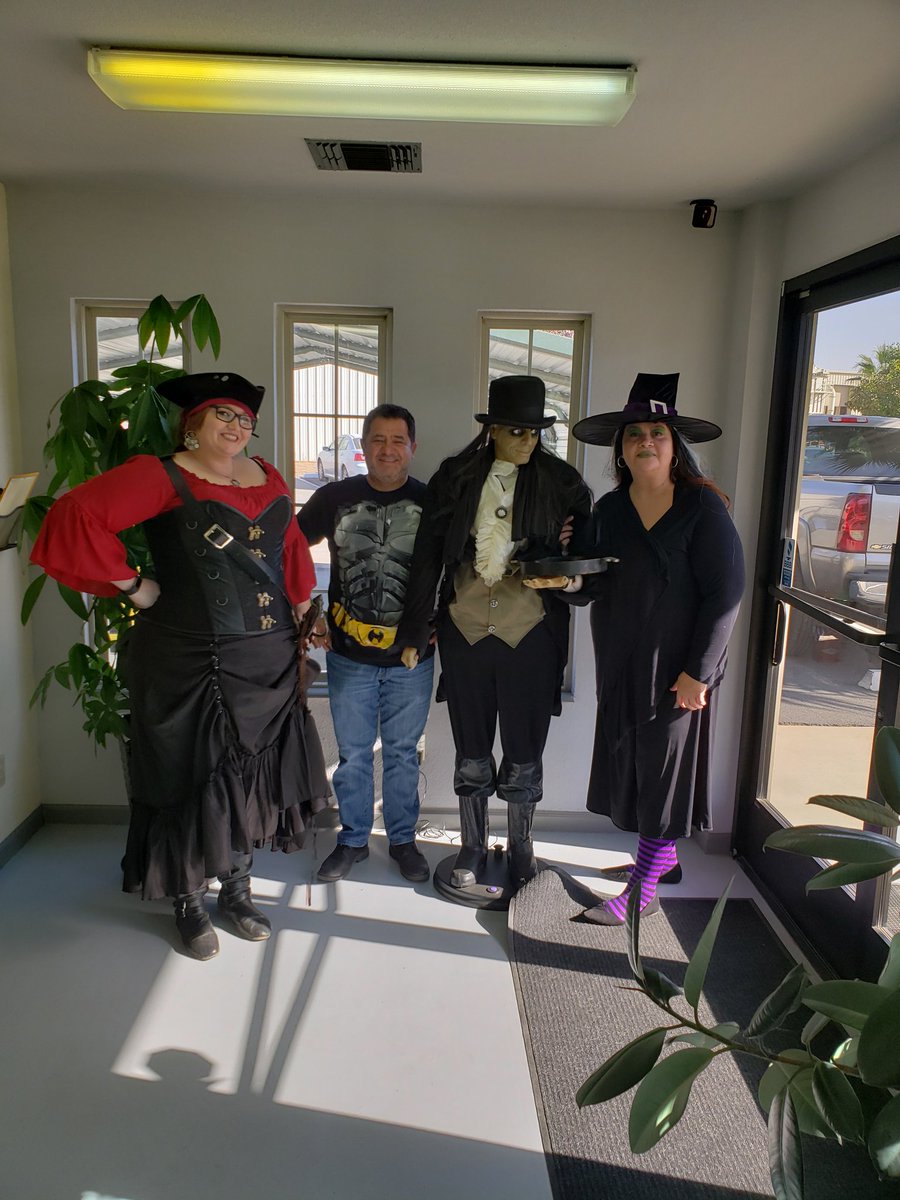 TeamARMS_HVAC's tweet photo. Just some of the GHOULS and GOBLINS in the office! 👻👾🎃
#halloween2019 #TeamARMS https://t.co/CzmHb8YXZc