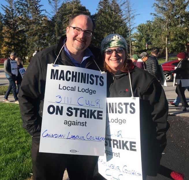 Tony_Tracy's tweet photo. Following our late-night ratification of the agreement between @CanadianLabour Congress &amp; @IAMAW3111 members, I’m set to return home… for first time since a 14.5 hour Thanksgiving weekend  marathon Halifax-to-Ottawa drive, just before our strike.

#NSpoli #canlab #1u #CLCstrike https://t.co/fKQxJouLfT