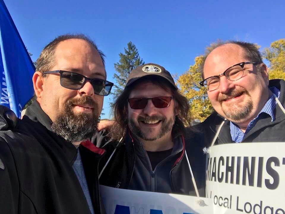 Tony_Tracy's tweet photo. Following our late-night ratification of the agreement between @CanadianLabour Congress &amp; @IAMAW3111 members, I’m set to return home… for first time since a 14.5 hour Thanksgiving weekend  marathon Halifax-to-Ottawa drive, just before our strike.

#NSpoli #canlab #1u #CLCstrike https://t.co/fKQxJouLfT