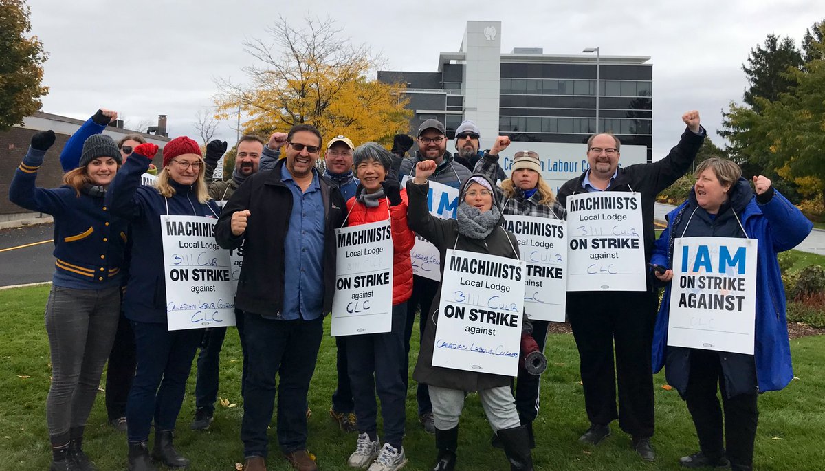 Tony_Tracy's tweet photo. Following our late-night ratification of the agreement between @CanadianLabour Congress &amp; @IAMAW3111 members, I’m set to return home… for first time since a 14.5 hour Thanksgiving weekend  marathon Halifax-to-Ottawa drive, just before our strike.

#NSpoli #canlab #1u #CLCstrike https://t.co/fKQxJouLfT