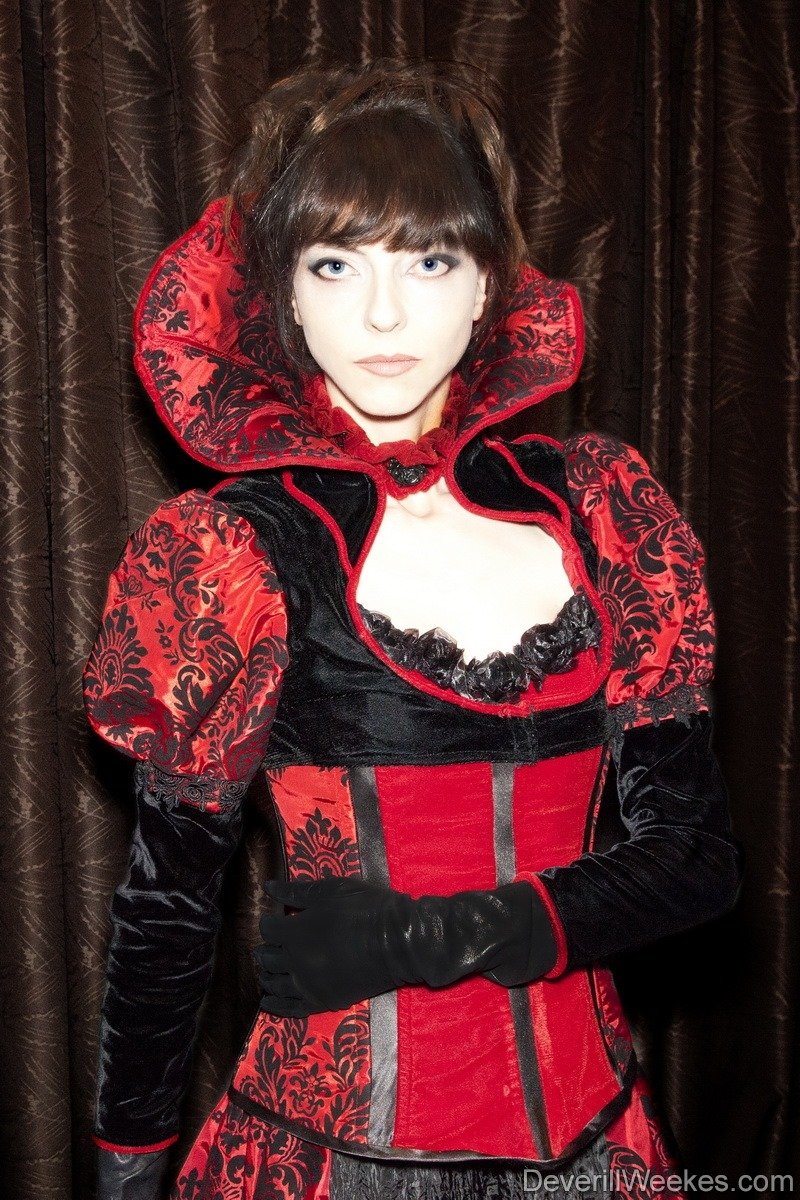 Juliet Landau Happy Halloween Check Out My Mud Undead Talk If You Have Not Seen It Juliet Xxxx T Co V6mvikpxe1 Twitter