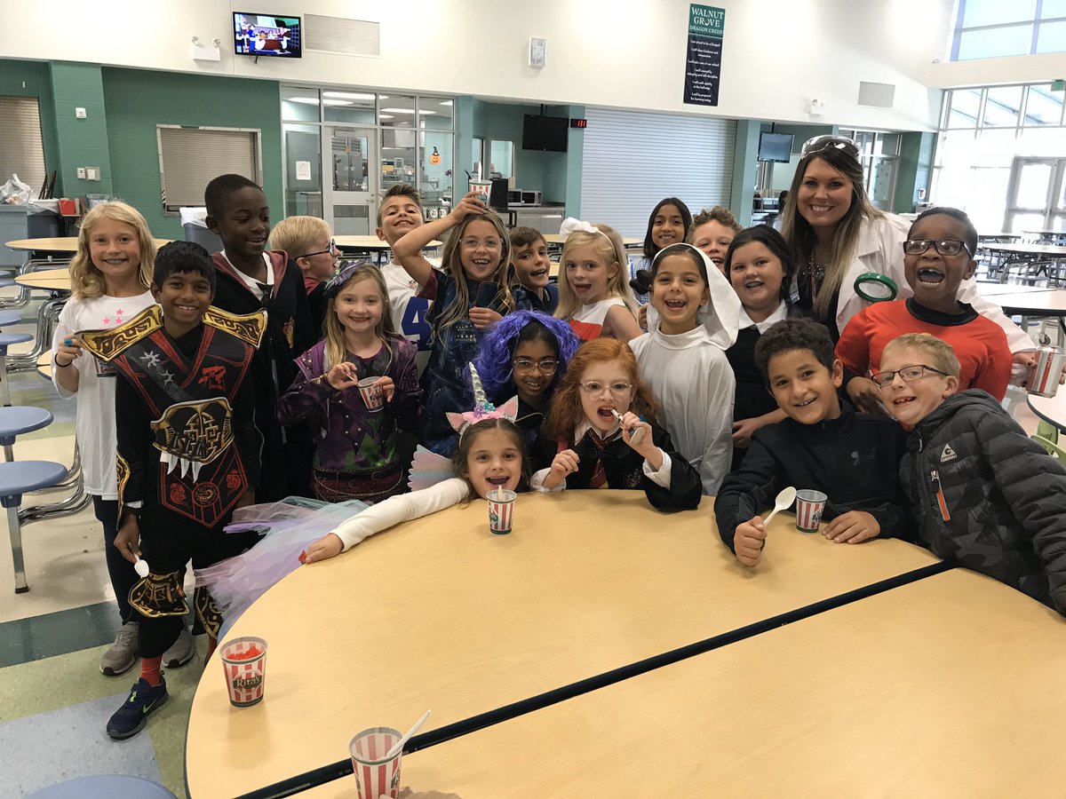 MrsAldridgeRES's tweet photo. Thanks for the yummy Rita’s PTO!!! #wgesdragons #wgespto #thegrove https://t.co/W6nYYfKtD4