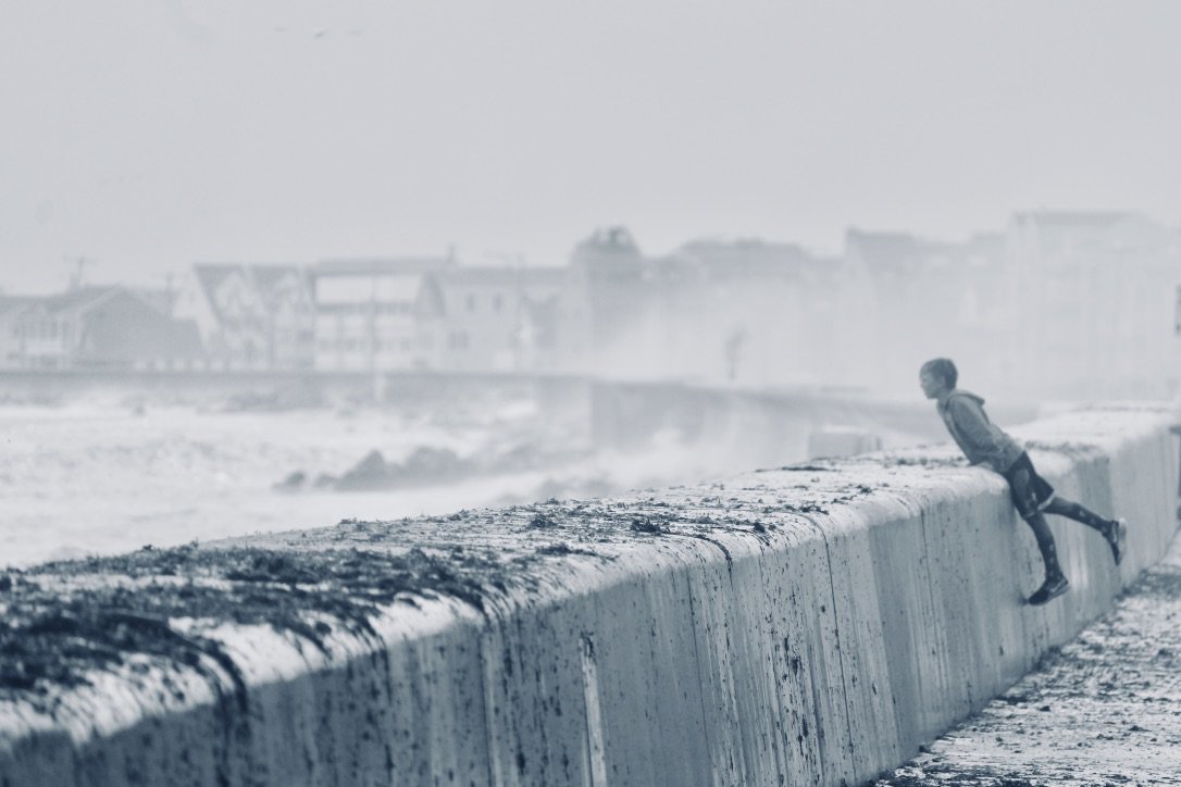 MartyBoldin's tweet photo. "Leaning In" from Hampton, NH (KIng Tide, 2019) #KingTideNH2019 https://t.co/6adDSTdv5t