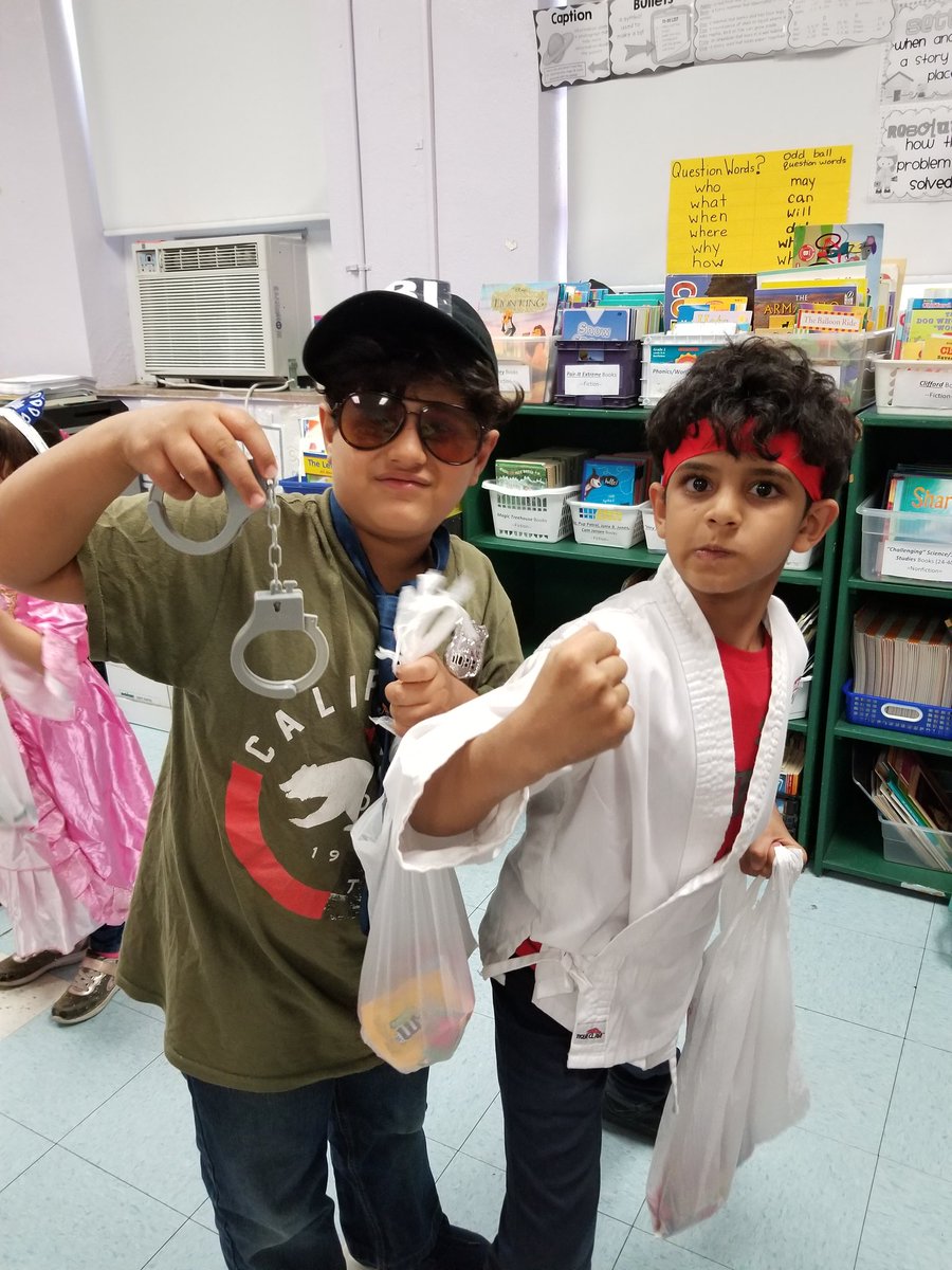 hps_school's tweet photo. Great "Character Day" at Holbrook! https://t.co/2RWk3o9yQO