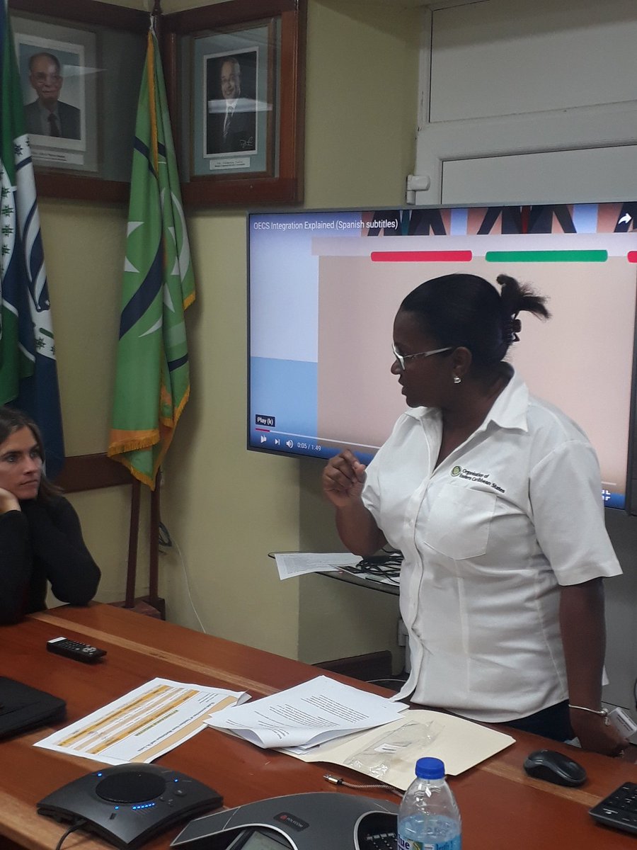 oecscommission's tweet photo. #OECOEducation
Projet #InterregElan : un groupe de futurs enseignants de #Martinique et de #Guadeloupe participent actuellement à un atelier au siège de l'Organisation des Etats de la Caraïbe orientale à Sainte-Lucie. https://t.co/TBxcGknA23
