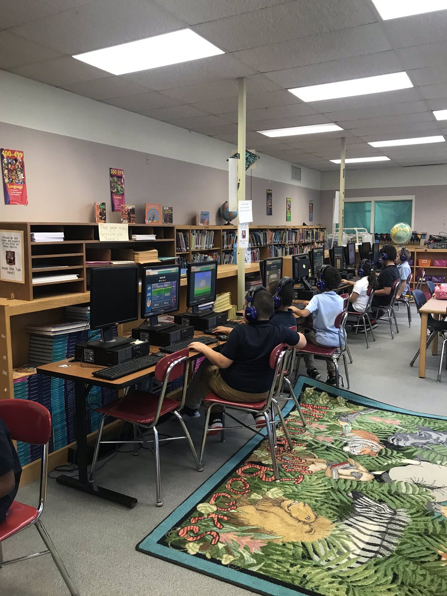 The <a href="/HamiltonSDOL/">HamiltonPrincipal</a> library was hopping this afternoon during our second session of #PBIS #chooseyourownadventure with board games and computer lab!