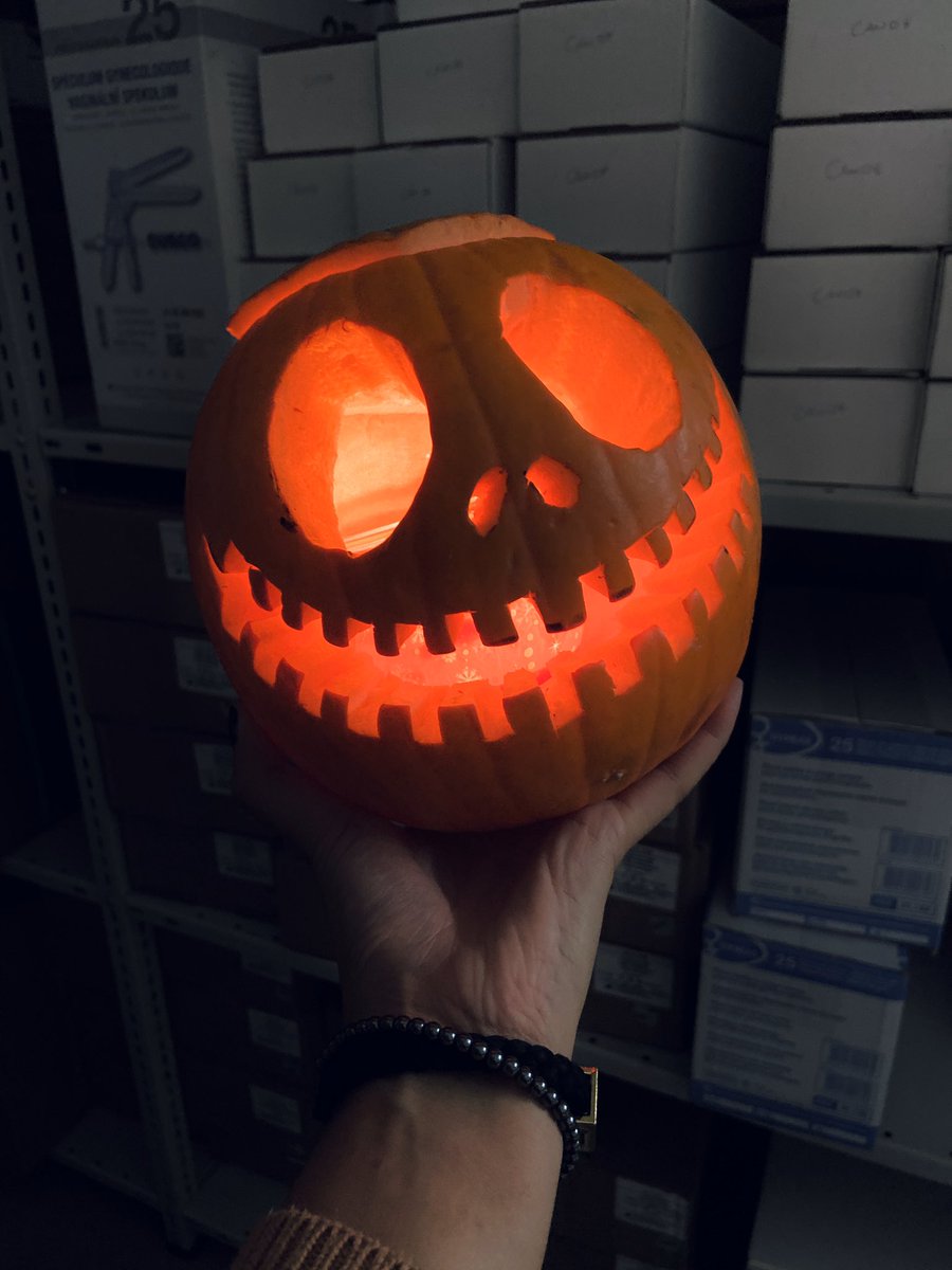 IVF_Express's tweet image. BOO! 🎃 Happy Halloween auch aus dem #IVFexpress Lager. Wir sind ab Montag wieder für euch zu erreichen. Ein schönes verlängertes Wochenende!
__
Happy Halloween also from #IVFexpress. Due to the holiday in Austria, we are available for you again on Monday. Have a nice Weekend!